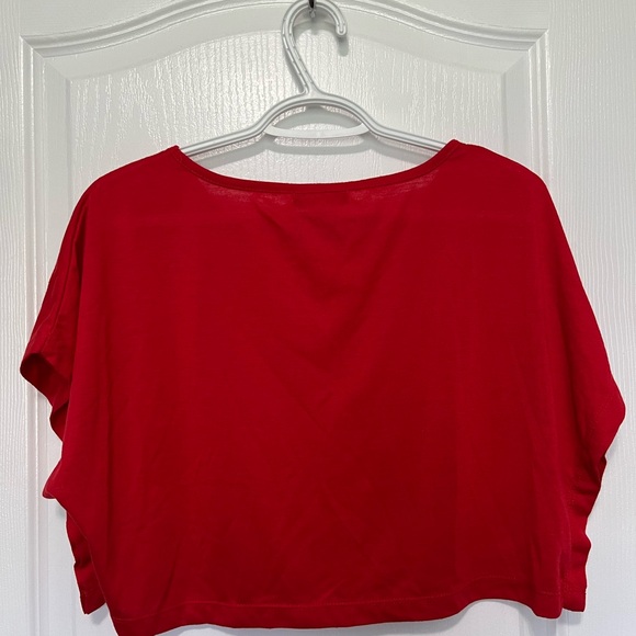 Red crop top - Picture 3 of 3